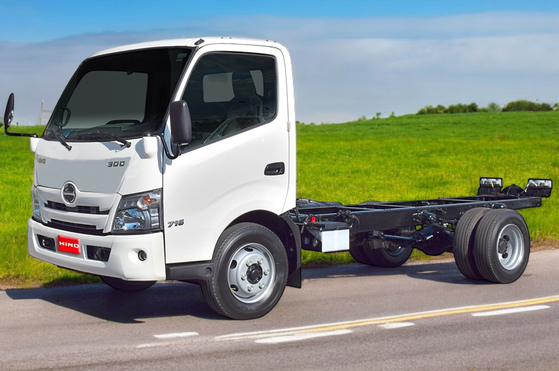 Hino 300 2026